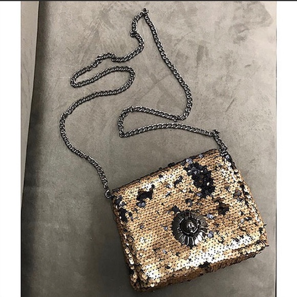 “Never too much sparkle” Sequin Black or Gold Crossbody-Boutique - Picture 5 of 15